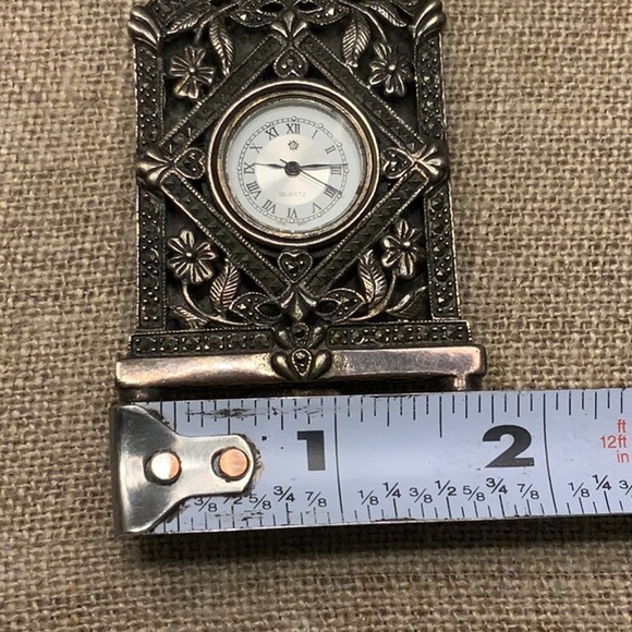 Quartz Japan Movt Silver miniature mantel clock - Picture 9 of 13